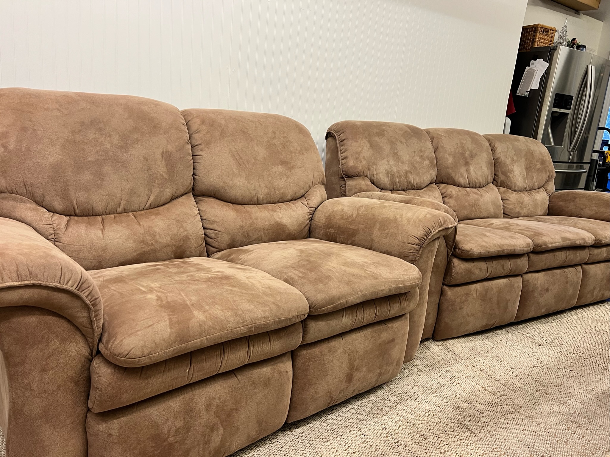 Recliner Couch and Love Seat (Great Condition)